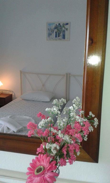 Artemis Rooms Folégandros Exterior foto
